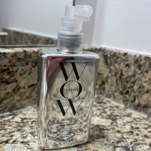 Color Wow Dream Coat Supernatural Spray Anti-Frizz Treatment